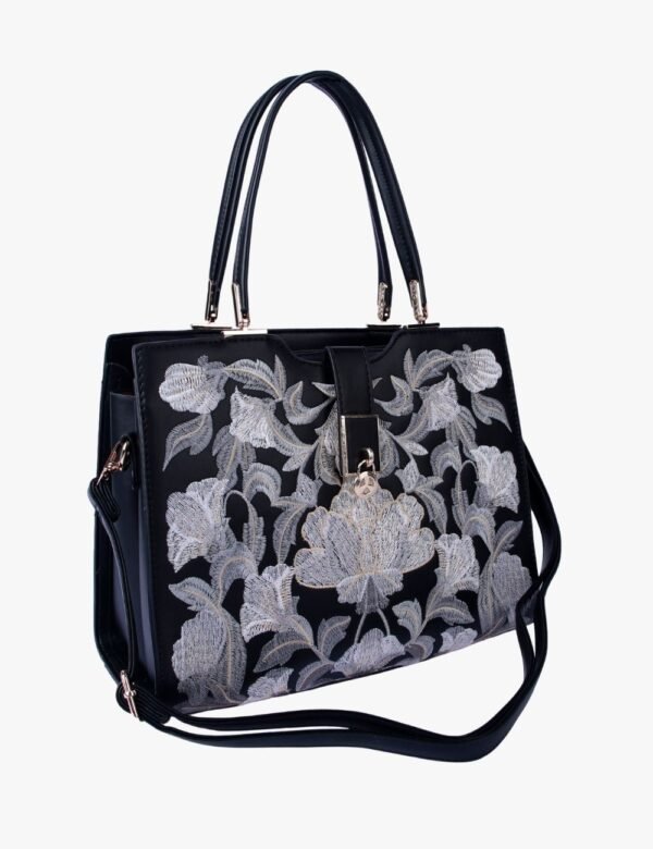 Weave classic sling bag - Image 7